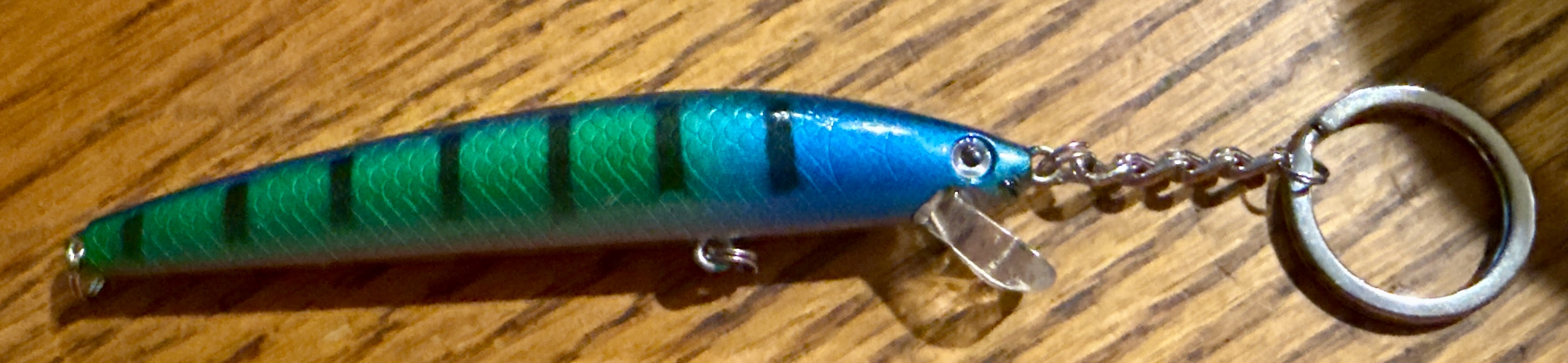 Blue/green striped minnow crankbait
